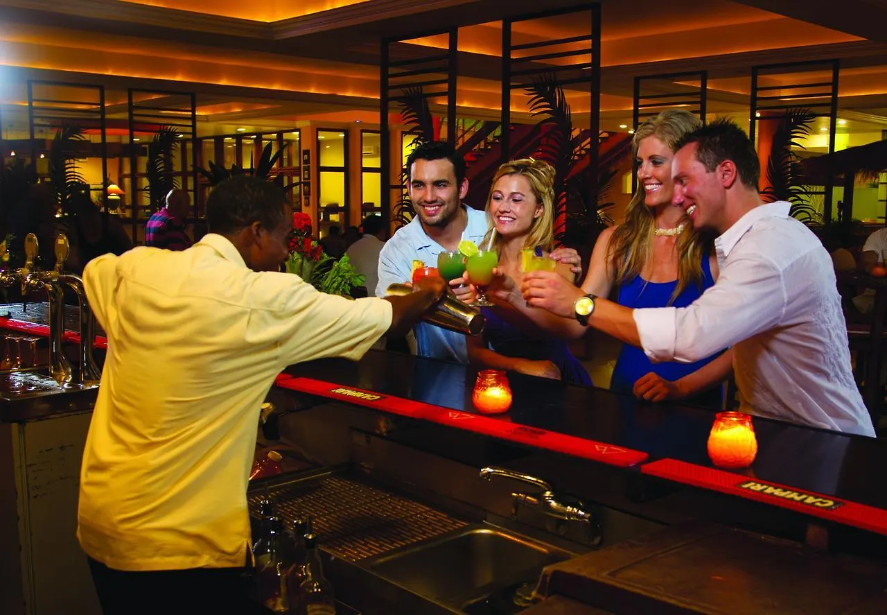 ****  Coconut Bay Beach Resort & Spa All Inclusive Вьё-Фор Сент-Люсия
